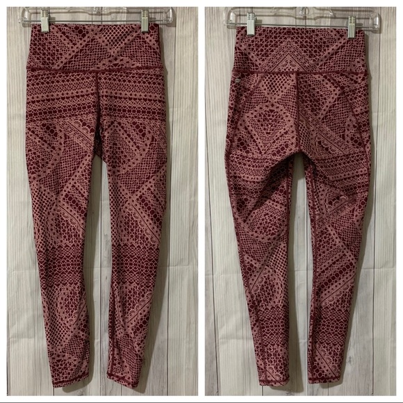 Fabletics Define High Waisted Maroon Patterned Leggings - Picture 3 of 6